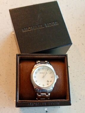 Michael Kors Stainless Steel Crystal Dial Watch - Silver & White